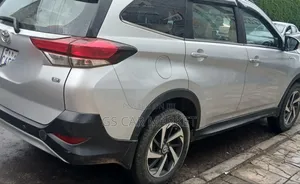 Toyota Rush 2022 Silver