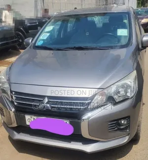 Mitsubishi Attrage 2021 Gray