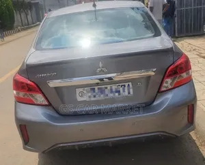 Mitsubishi Attrage 2021 Gray