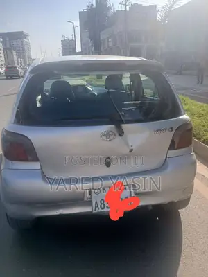 Toyota Vitz 2002 Gray