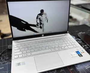 New Laptop HP 14-ep0063 16GB Intel Core i5 SSD 1T