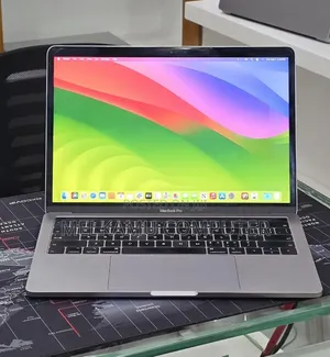 New Apple MacBook Pro 2019 16GB Intel Core i7 SSHD (Hybrid) 256GB