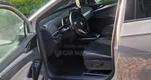 Volkswagen ID.4 2024 Gray