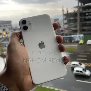 Apple iPhone 11 128 GB White