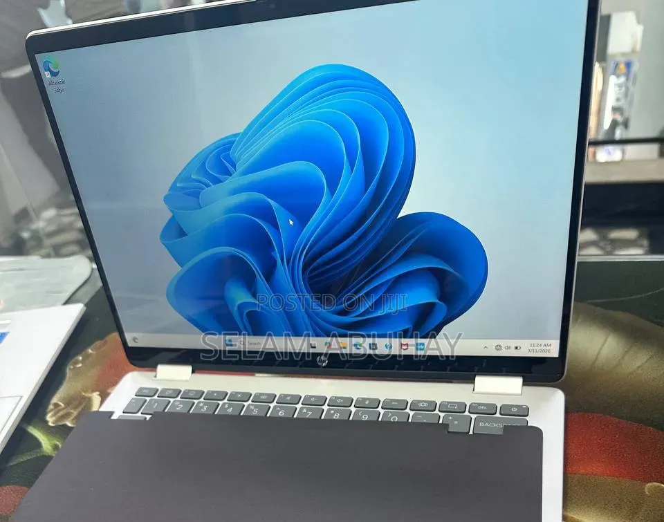 New Laptop HP OmniBook 7 14" 16GB Intel Core i7 SSD 512GB