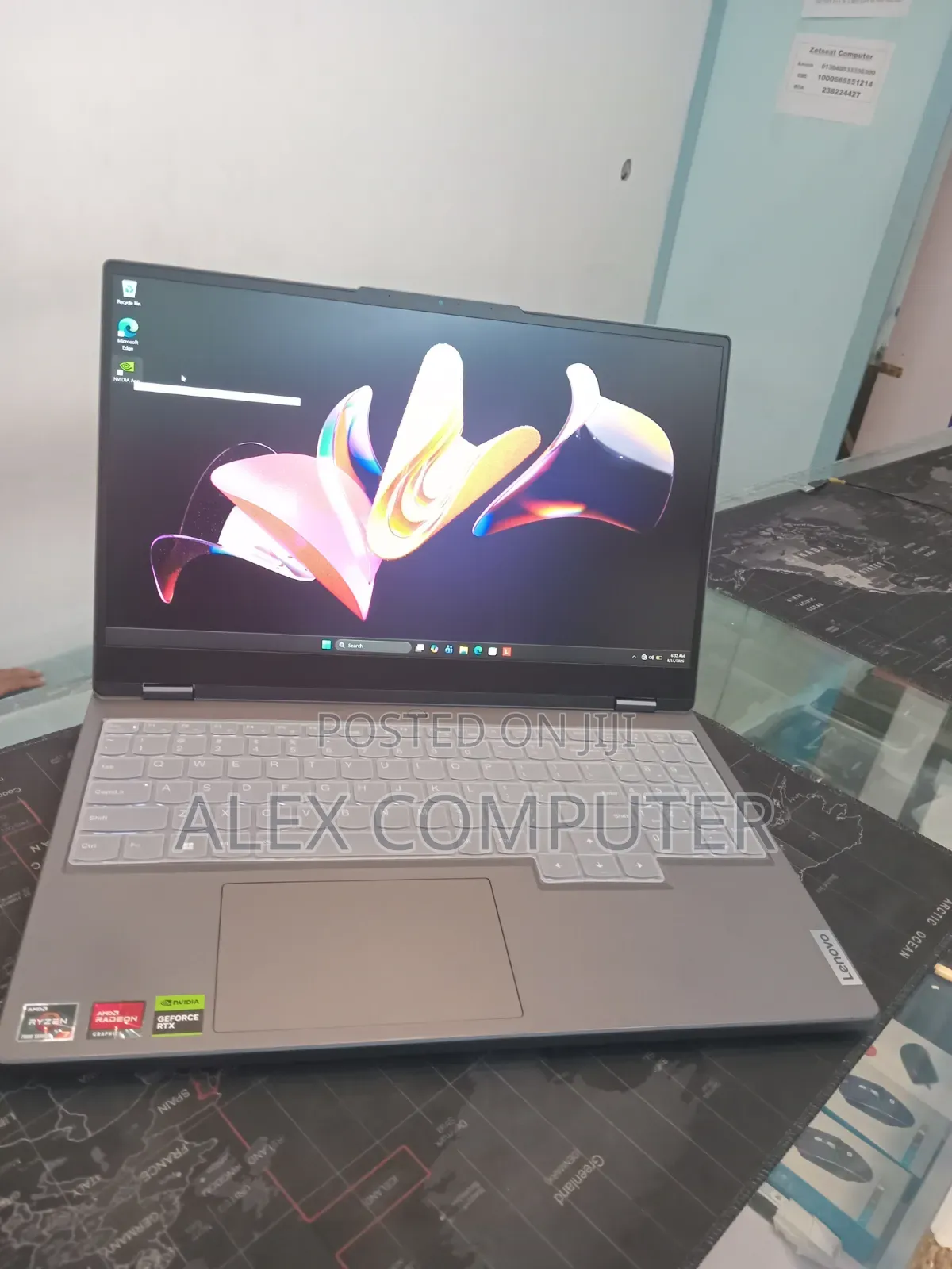 New Laptop Lenovo Legion 5 16GB AMD Ryzen 7 SSD 1T