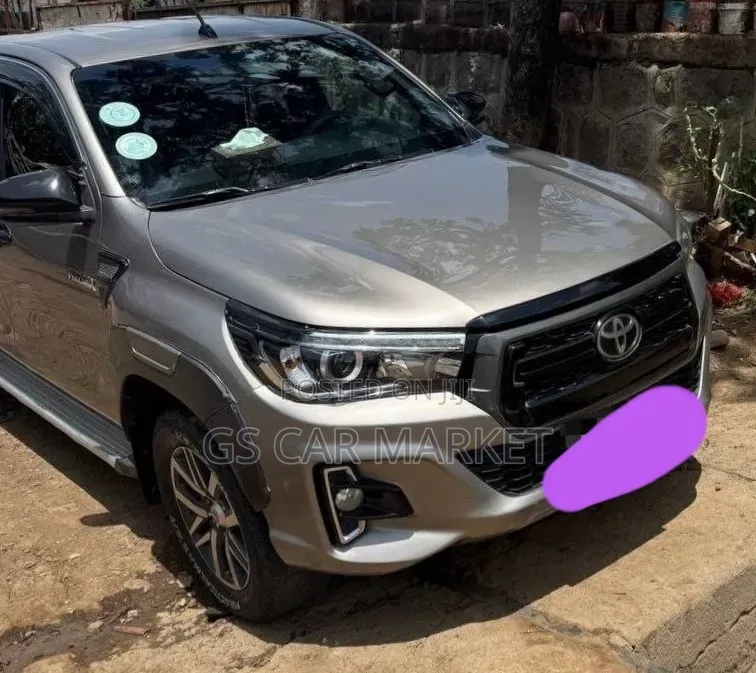 Toyota Hilux Revo Double Cab Deisel 2.8 AWD 2020 Silver