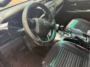 Toyota Hilux Revo Double Cab Deisel 2.8 AWD 2020 Silver