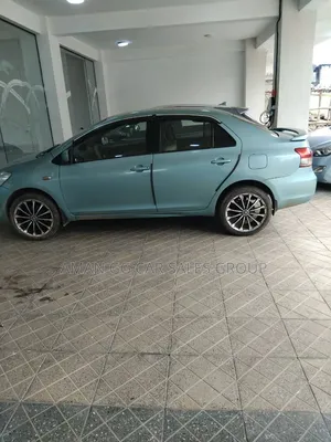 Toyota Yaris 2010 Pearl