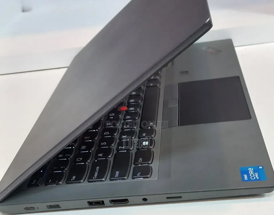 New Laptop Lenovo ThinkPad T14 16GB Intel Core i5 SSD 512GB