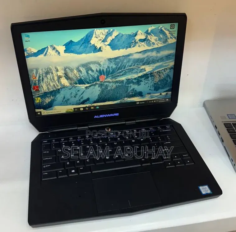 New Laptop Dell Allenware M15 R5 16GB Intel Core i7 SSD 500GB