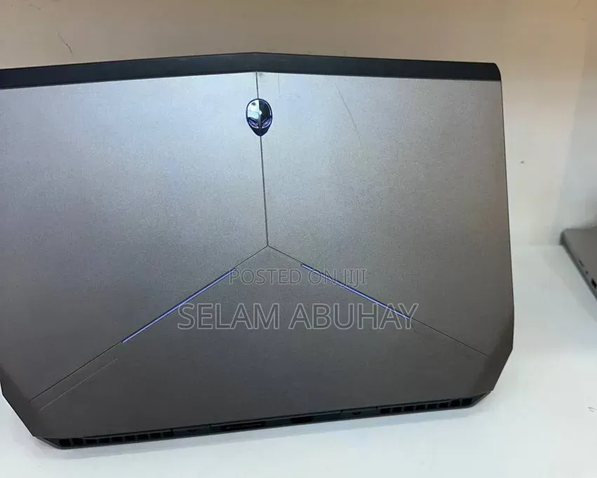 New Laptop Dell Allenware M15 R5 16GB Intel Core i7 SSD 500GB