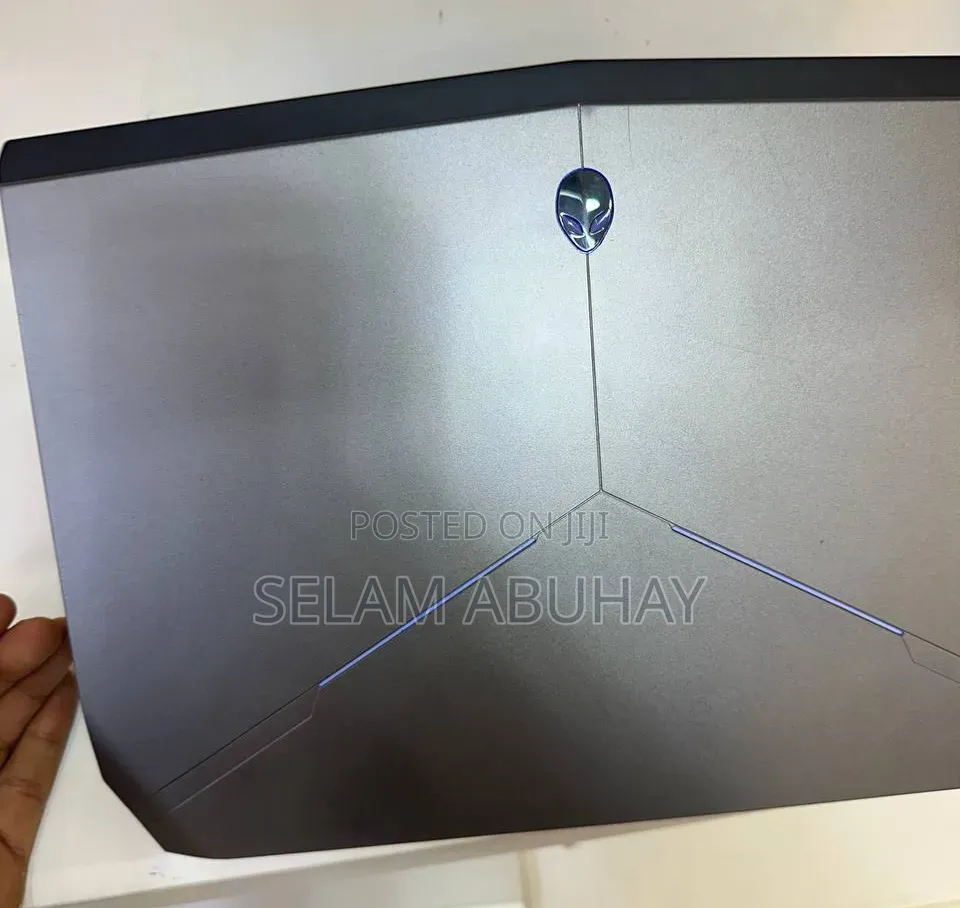 New Laptop Dell Allenware M15 R5 16GB Intel Core i7 SSD 500GB