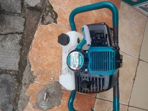 Total Gasoline Earth Auger