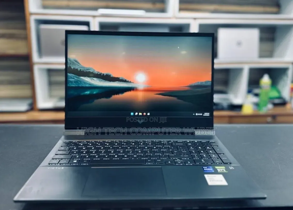 New Laptop HP Victus 16 16GB Intel Core i7 SSD 512GB