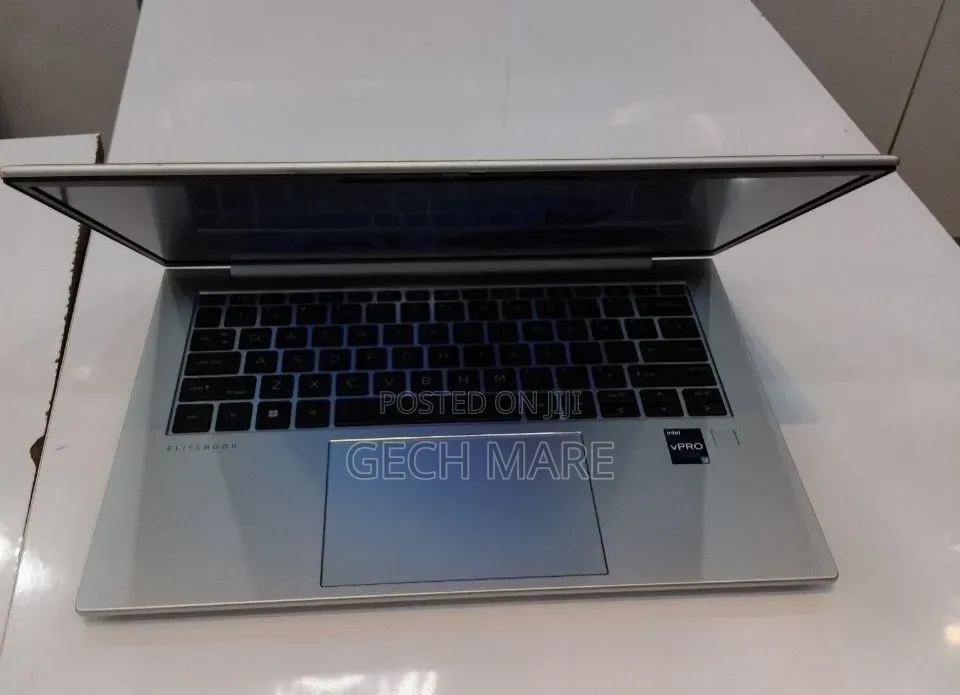 New Laptop HP EliteBook 840 10 16GB Intel Core i7 SSD 512GB