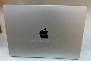 New Laptop Apple MacBook Pro 2023 M3 8GB Apple M3 SSD 512GB