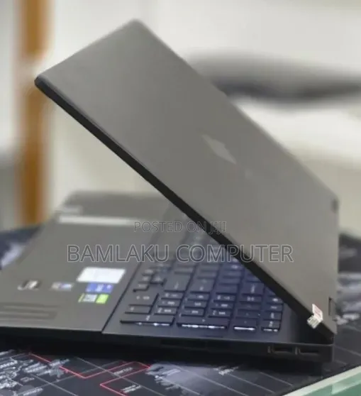 New Laptop HP Omen 16 16GB Intel Core i9 SSD 512GB