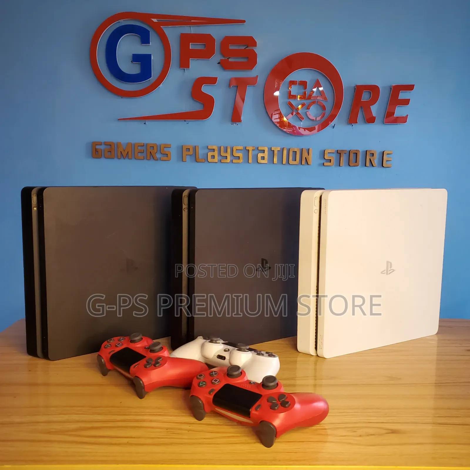 PS4 Slim Console + Original Joystick
‎