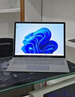 New Laptop Microsoft Surface Laptop 3 16GB Intel Core i5 SSD 512GB