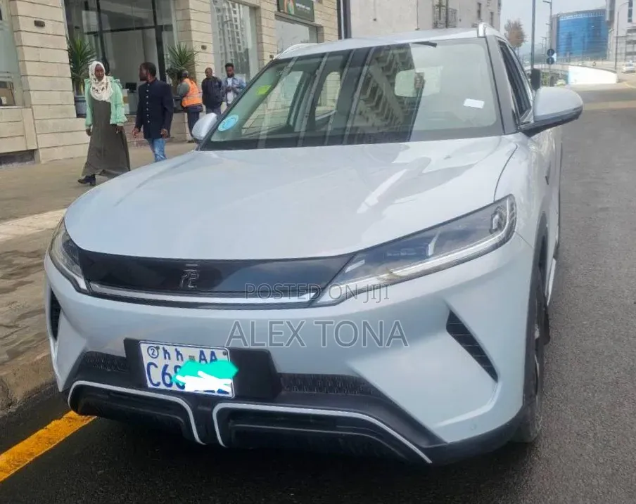 BYD Yuan Up 2024 Silver
