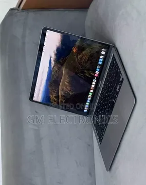 New Laptop Apple MacBook Air 2020 M1 8GB Intel Core i7 SSD 512GB