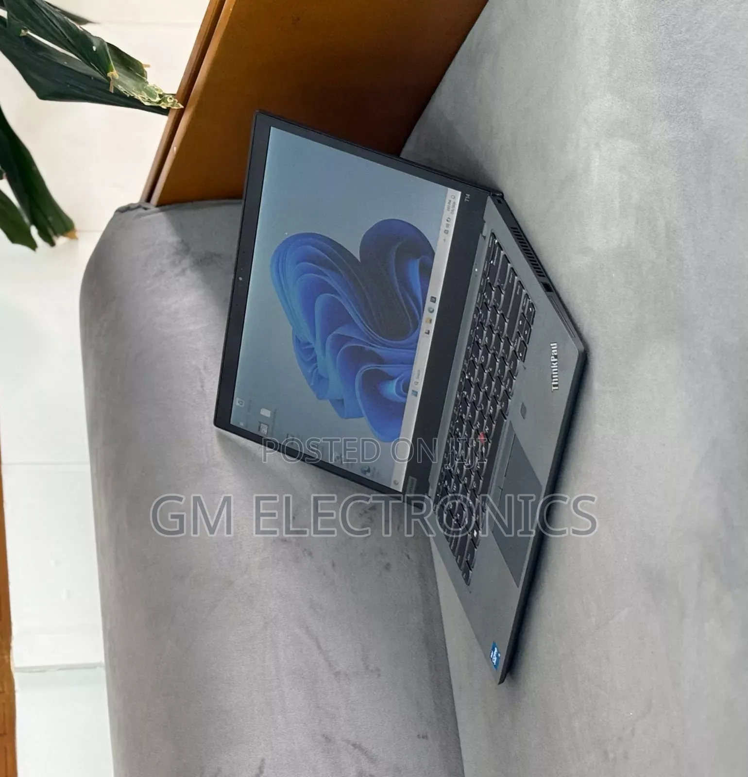 New Laptop Lenovo ThinkPad T14 16GB Intel Core i5 SSD 512GB