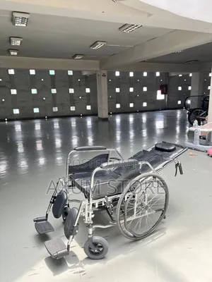 የእረፍት ምቾት ያለው ዊልቸር — Comfort Reclining Wheelchair