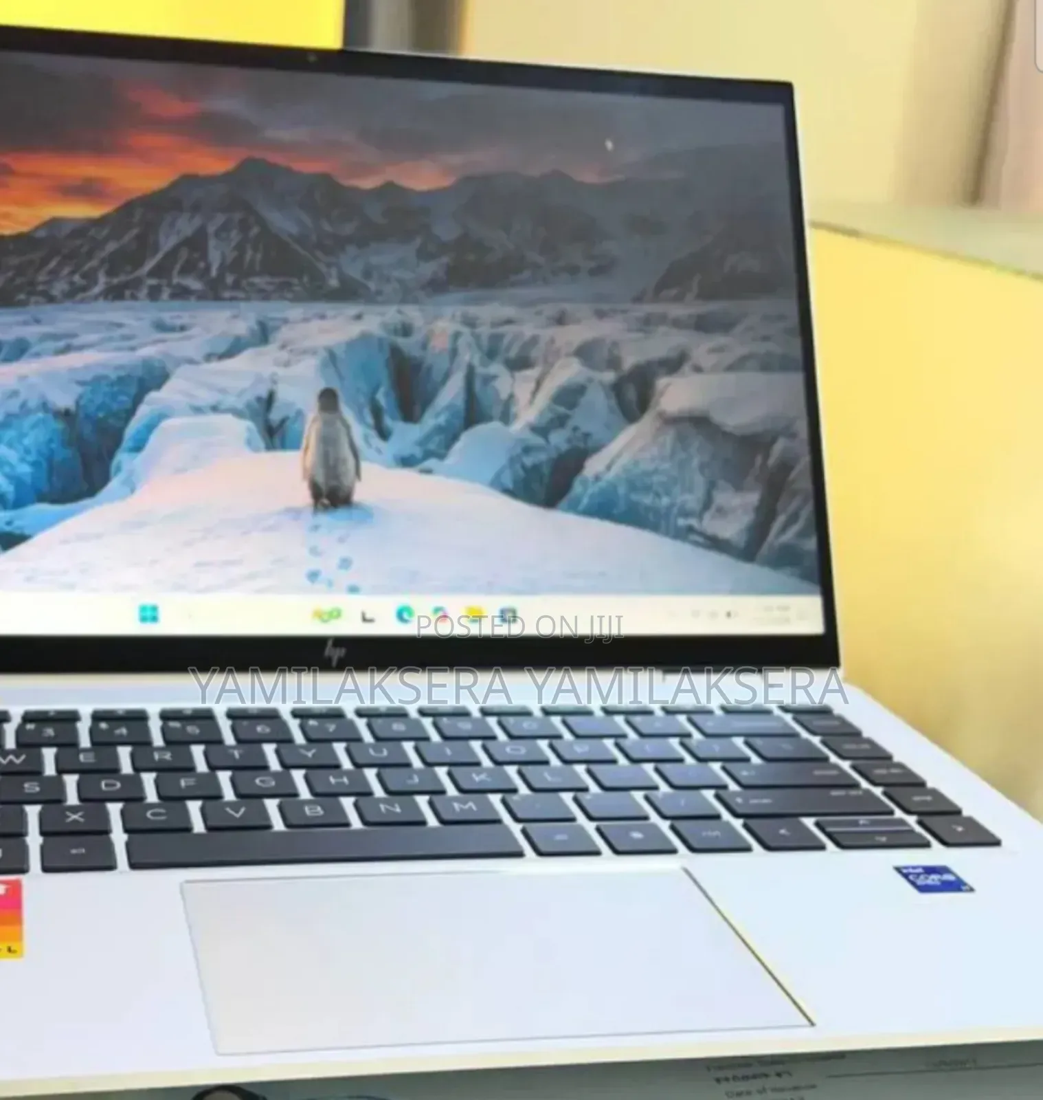 New Laptop HP EliteBook 1040 G8 16GB Intel Core i7 SSD 512GB