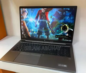 New Laptop HP ZBook Firefly G8 16GB Intel Core i7 SSD 512GB