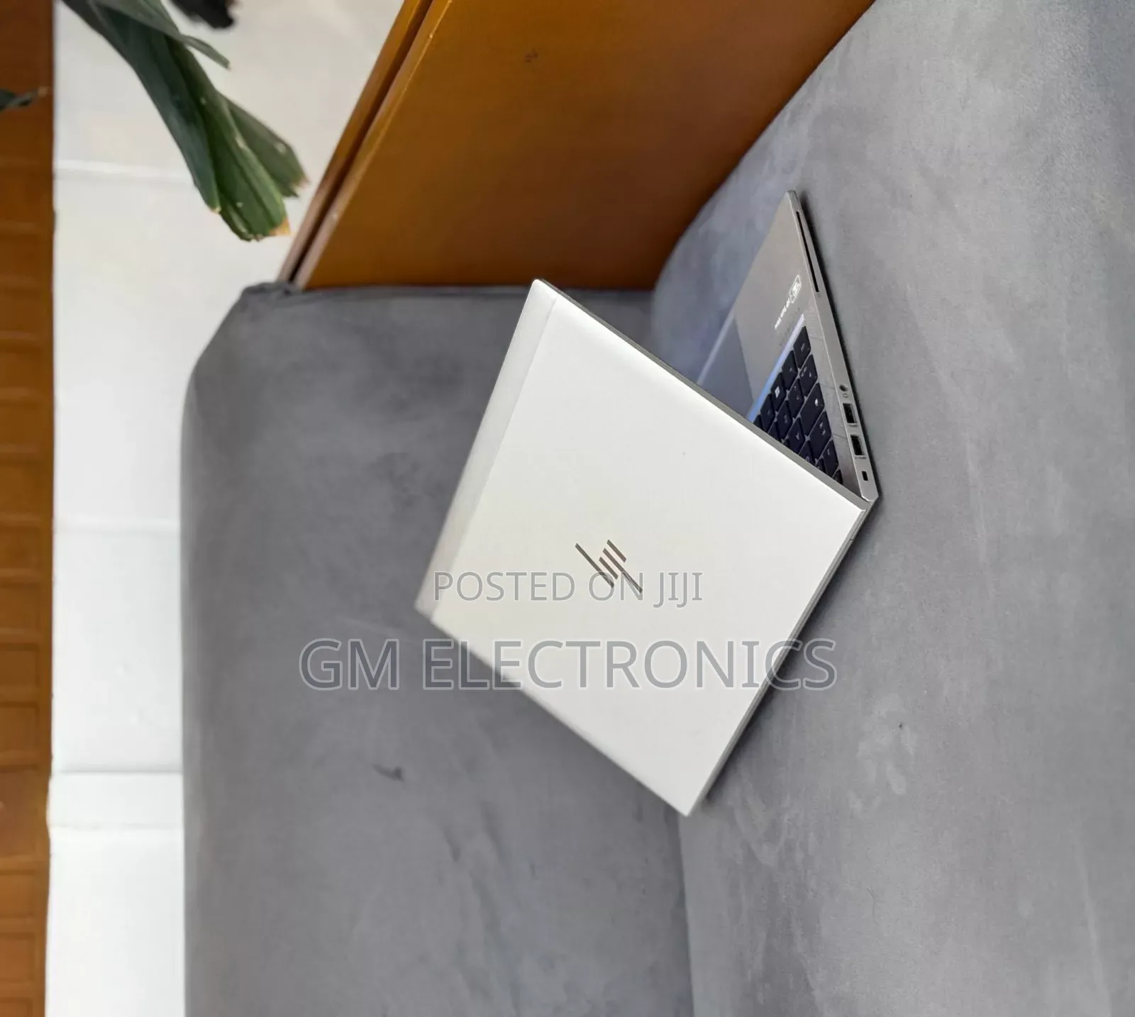 New Laptop HP EliteBook 830 G7 8GB Intel Core i5 SSD 512GB