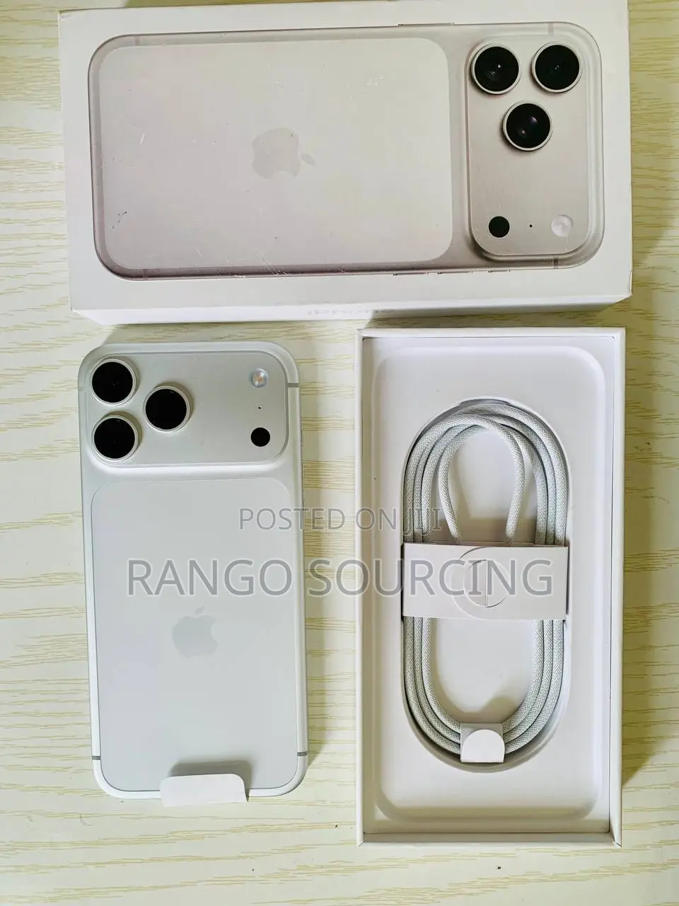 New Apple iPhone 17 Pro Max 256 GB Silver