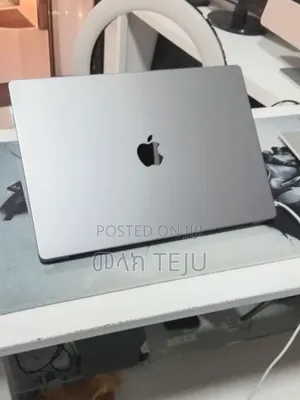 New Laptop Apple MacBook Pro 2021 M1 Max 32GB Apple M1 SSD 1T