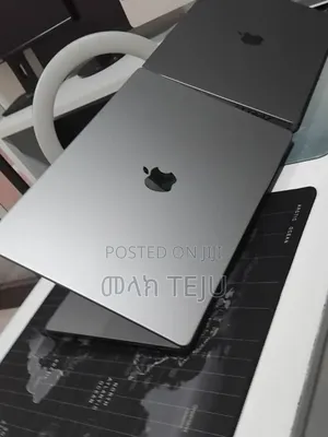 New Laptop Apple MacBook Pro 2021 M1 Max 32GB Apple M1 SSD 1T
