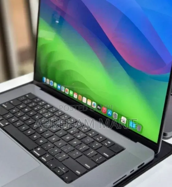 New Laptop Apple MacBook Pro 2021 M1 Max 64GB Apple M1 Max SSD 1T