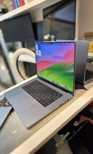 New Laptop Apple MacBook Pro 2021 M1 Max 64GB Apple M1 Max SSD 1T