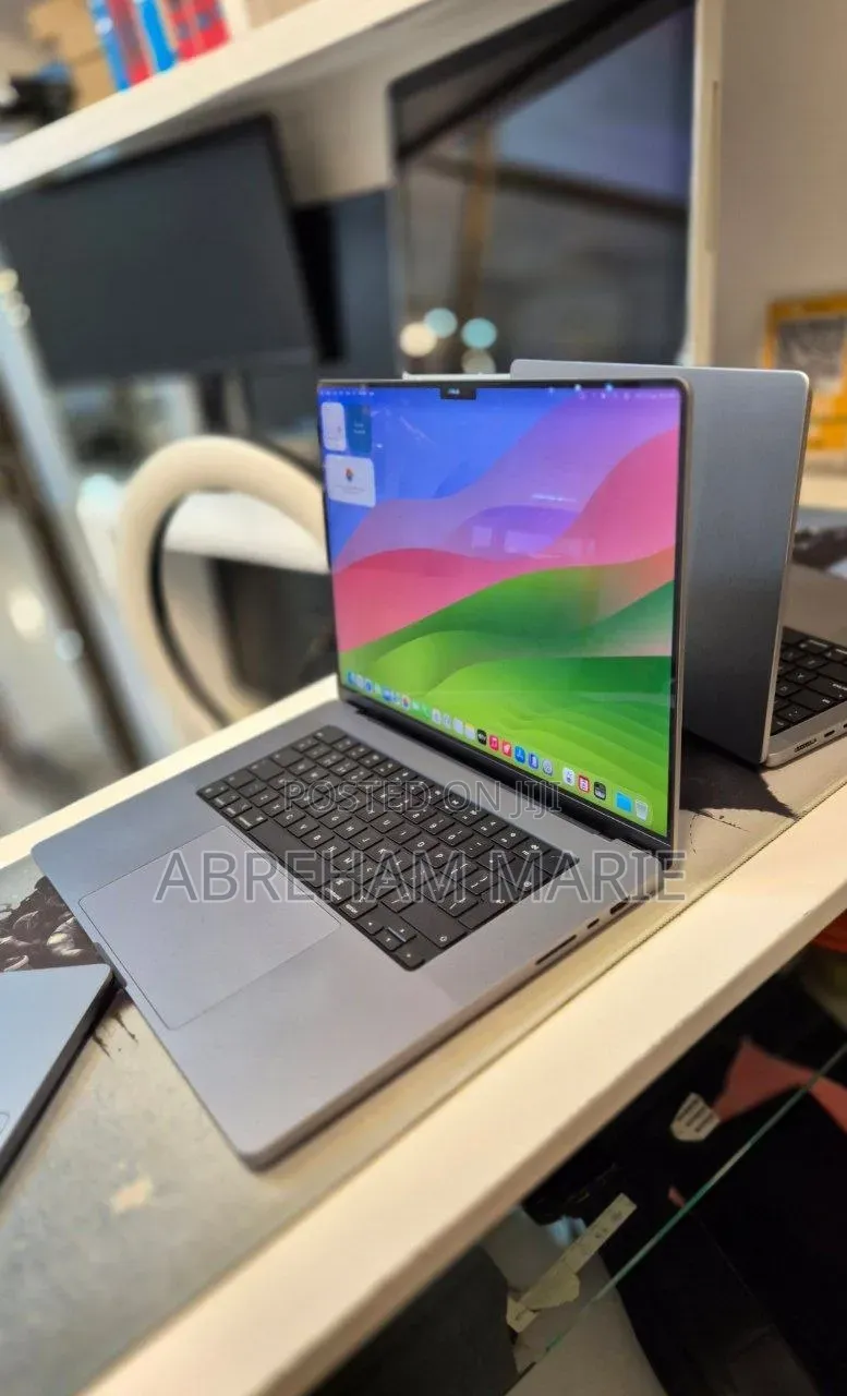 New Laptop Apple MacBook Pro 2021 M1 Max 64GB Apple M1 Max SSD 1T