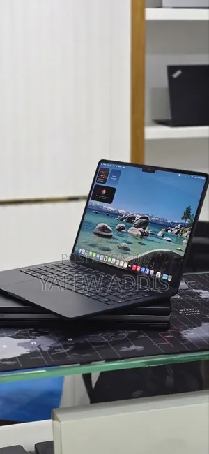 New Laptop Apple MacBook Air 2025 M4 16GB Apple M4 SSD 256GB