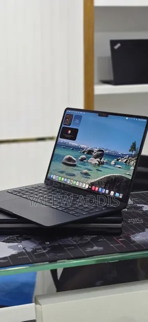 New Laptop Apple MacBook Air 2025 M4 16GB Apple M4 SSD 256GB