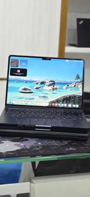 New Laptop Apple MacBook Air 2025 M4 16GB Apple M4 SSD 256GB