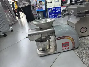 9Litr/H Oil Press Machine
