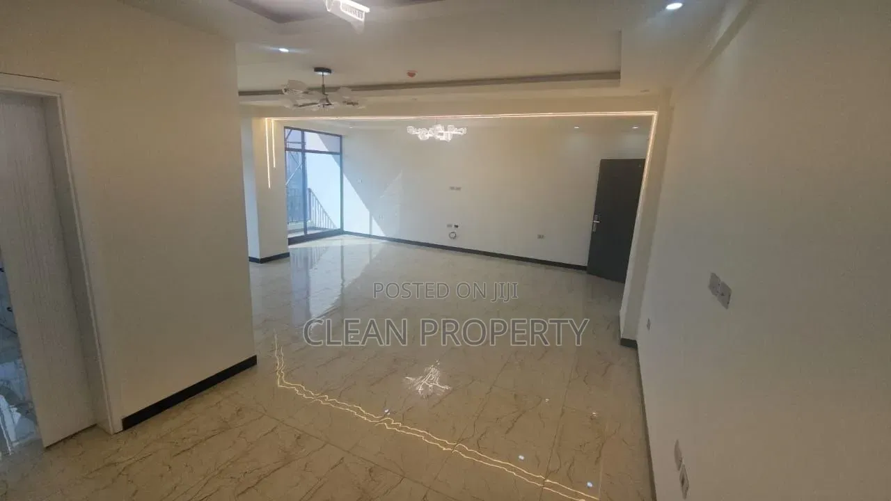 3bdrm House in Clean Properties, Bole for rent
