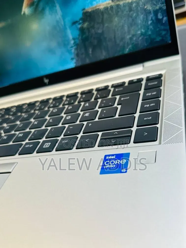 New Laptop HP EliteBook 840 G8 8GB Intel Core i5 SSD 512GB