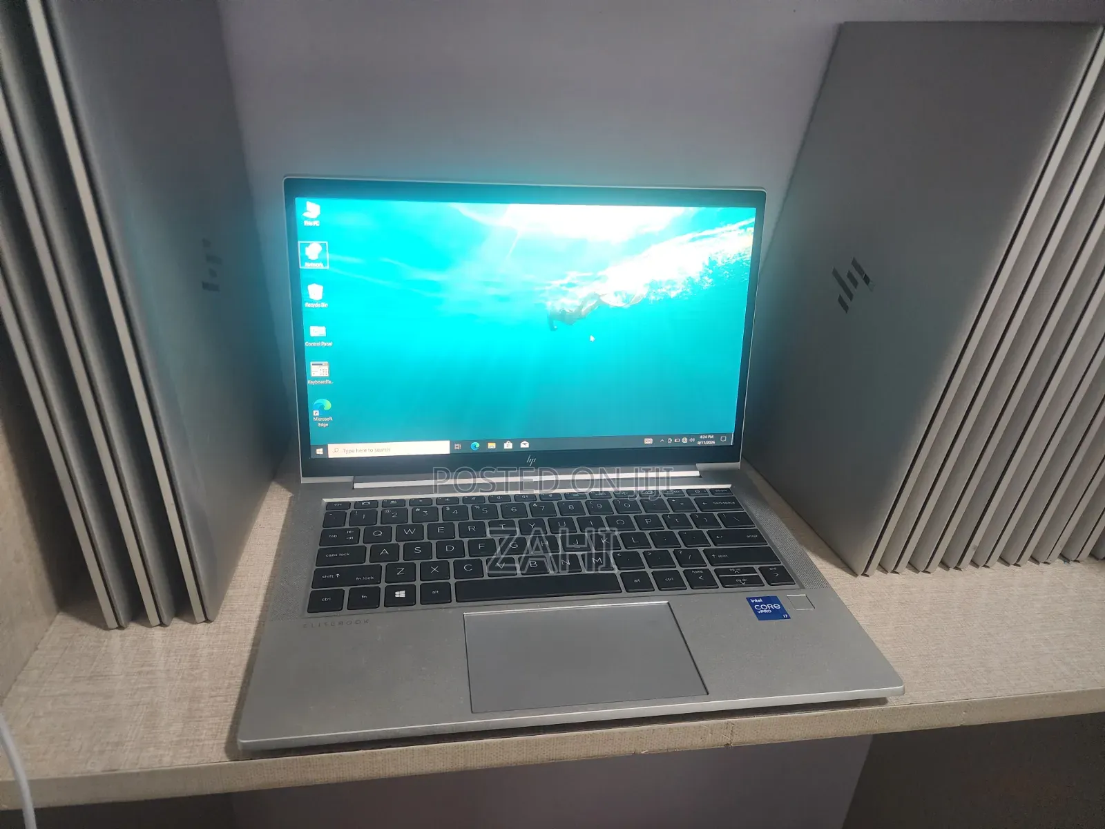 New Laptop HP EliteBook 830 G8 16GB Intel Core i7 SSD 512GB