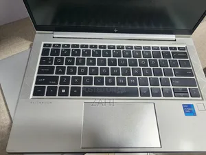 New Laptop HP EliteBook 830 G8 16GB Intel Core i7 SSD 512GB