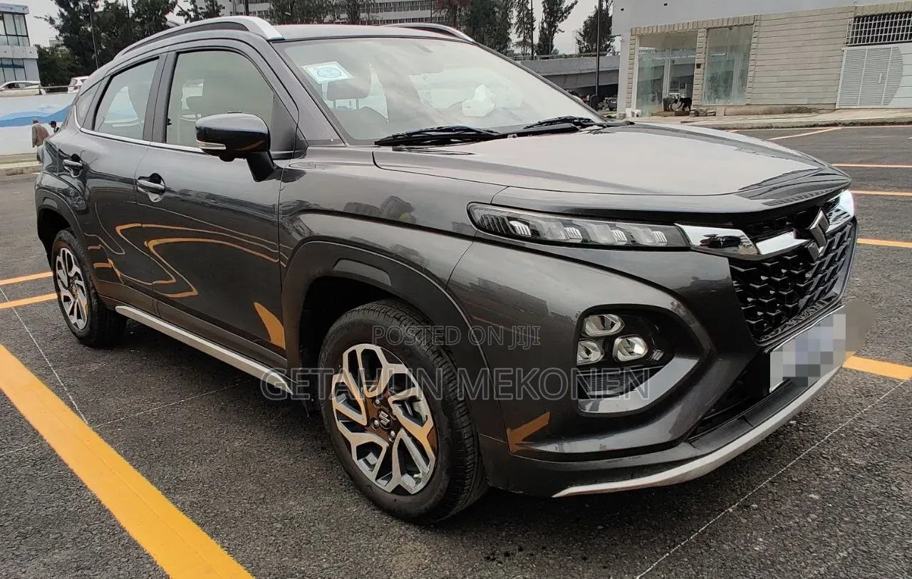 Suzuki Fronx 2025 Gray