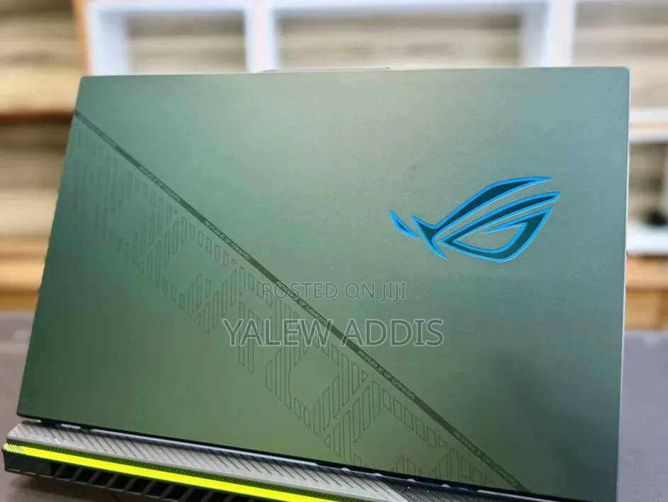 New Laptop Asus ROG Strix G16 16GB Intel Core i9 SSD 1T