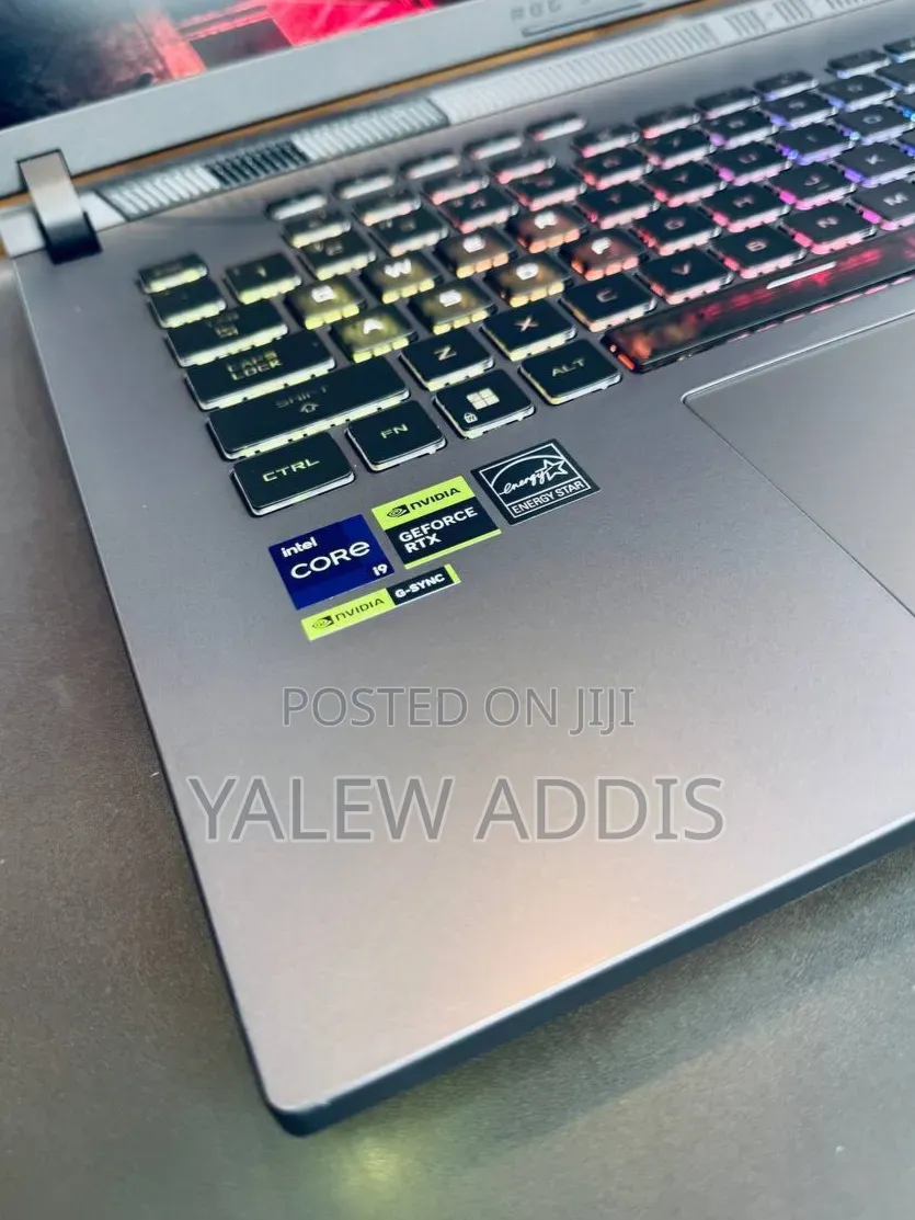 New Laptop Asus ROG Strix G16 16GB Intel Core i9 SSD 1T