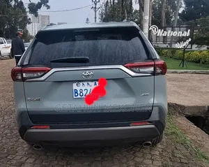Toyota RAV4 2021