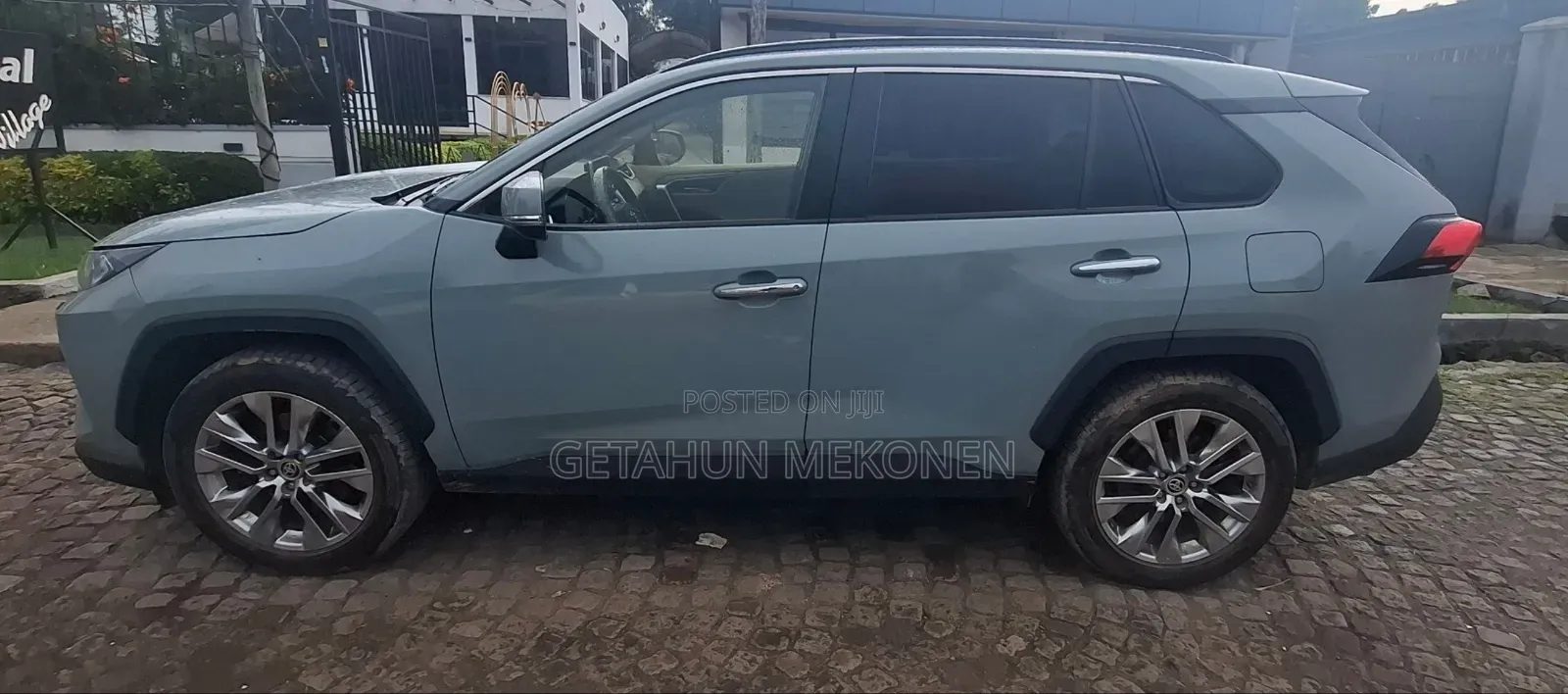 Toyota RAV4 2021